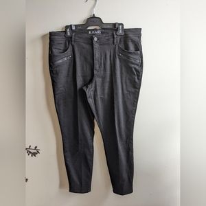 Black skinny jeans